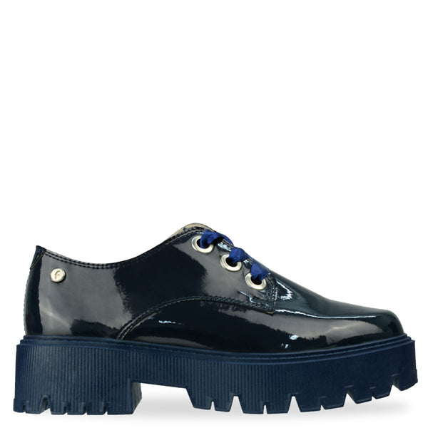 Mocasín de mujer azul marino con agujetas y suela gruesa dentada